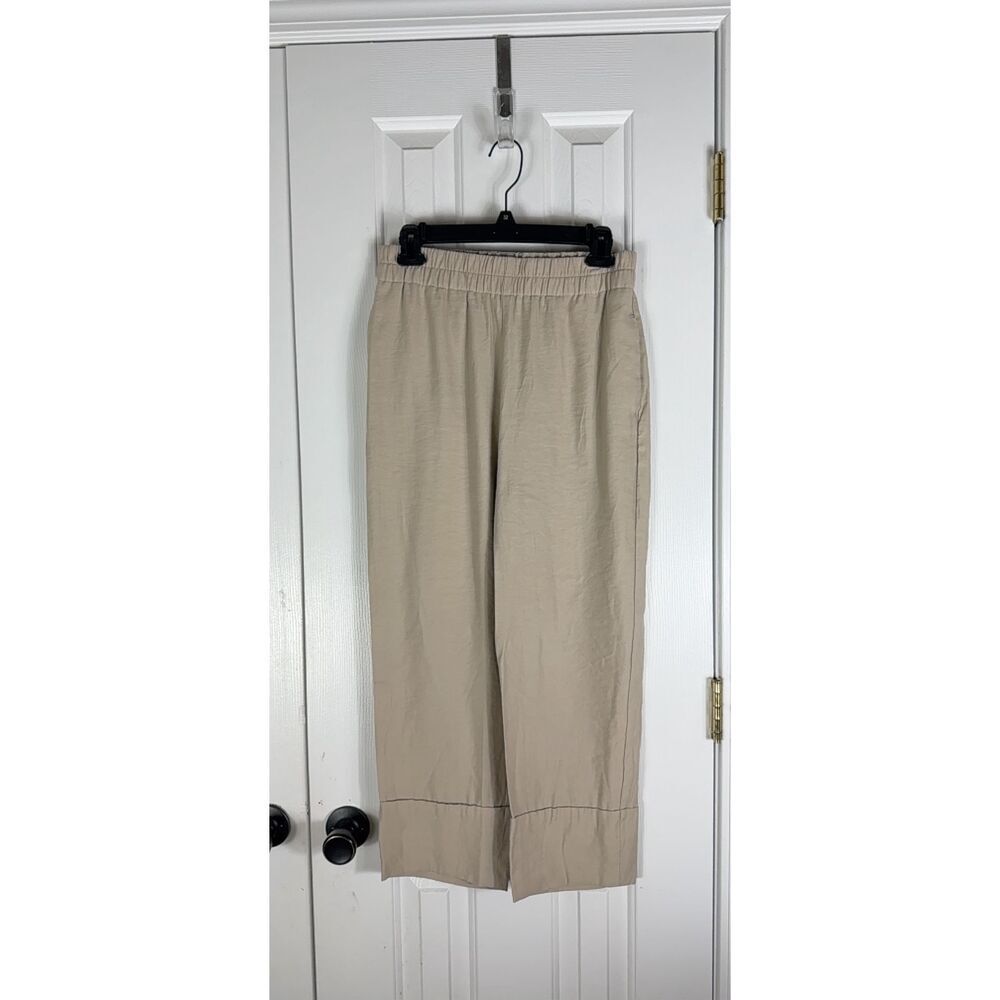 Zara Women’s Khaki Cropped Pants Size M